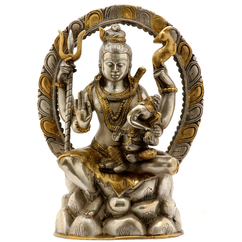 Lord Shiva assis sur le mont Kailash avec bébé Ganesha