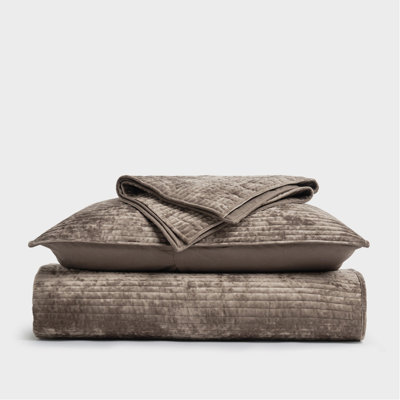 Velvet Quilt Set