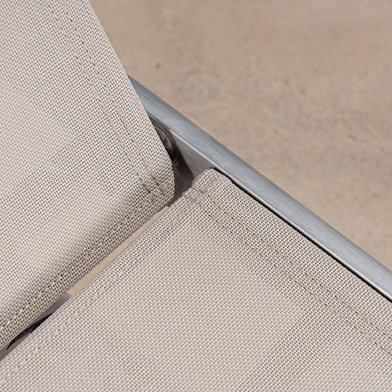 Chaise longue à structure en aluminium