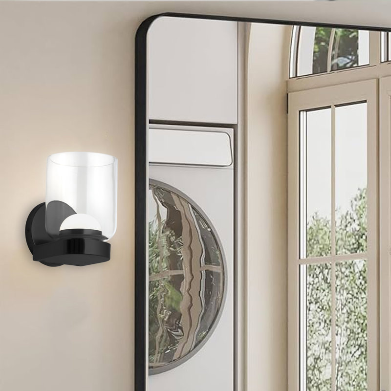 Kratman Steel LED Wallchiere, Matte Black