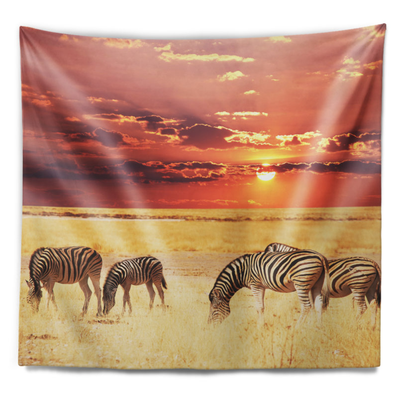 Paysage de zèbres qui paissent ensemble au coucher du soleil, H 32 po x l 39 po