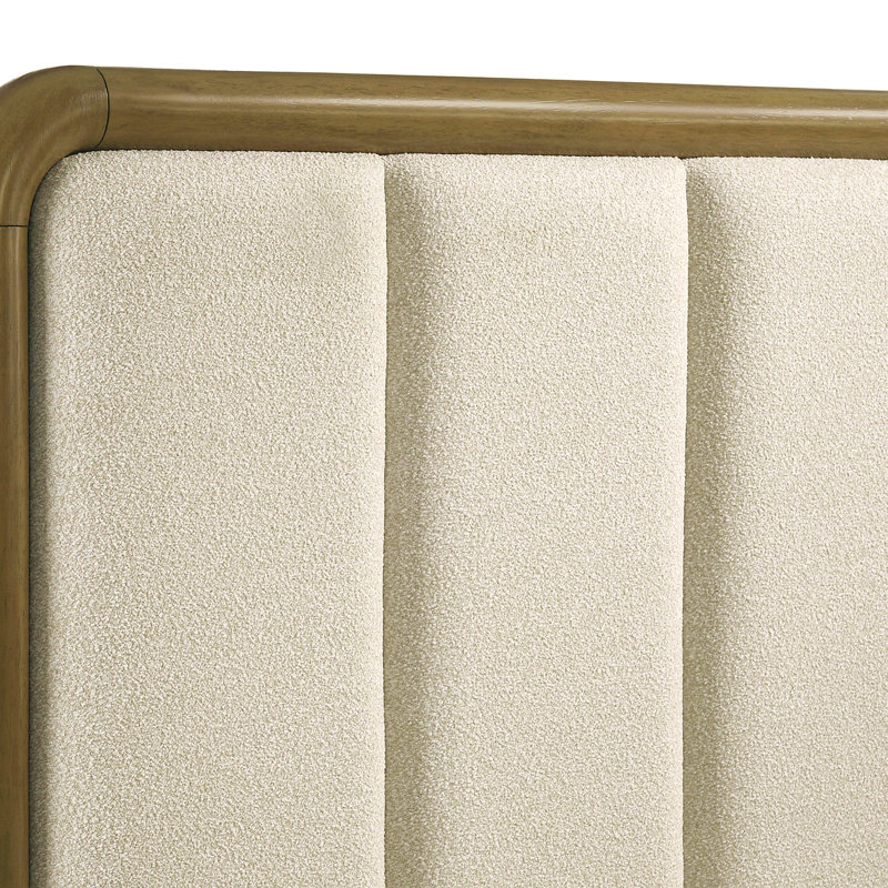 Grand lit tapissier Tully Nutmeg