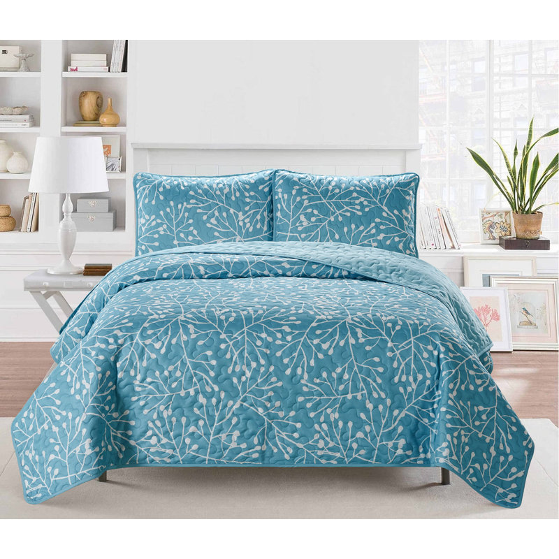 Arriyana Floral Quilt, Full/Queen Quilt + 2 Sham, Aqua