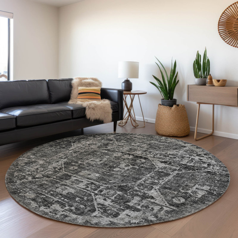 Tapis noir lavable à la machine de qualité supérieure 1 pi 8 po x 2 pi 6 po Kelsa AMF41, Rond 8 pi