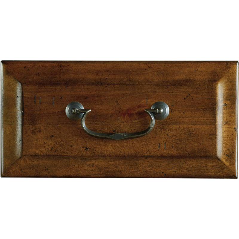 Traditional Tynecastle 3-Drawer Nightstand in Rich Brown