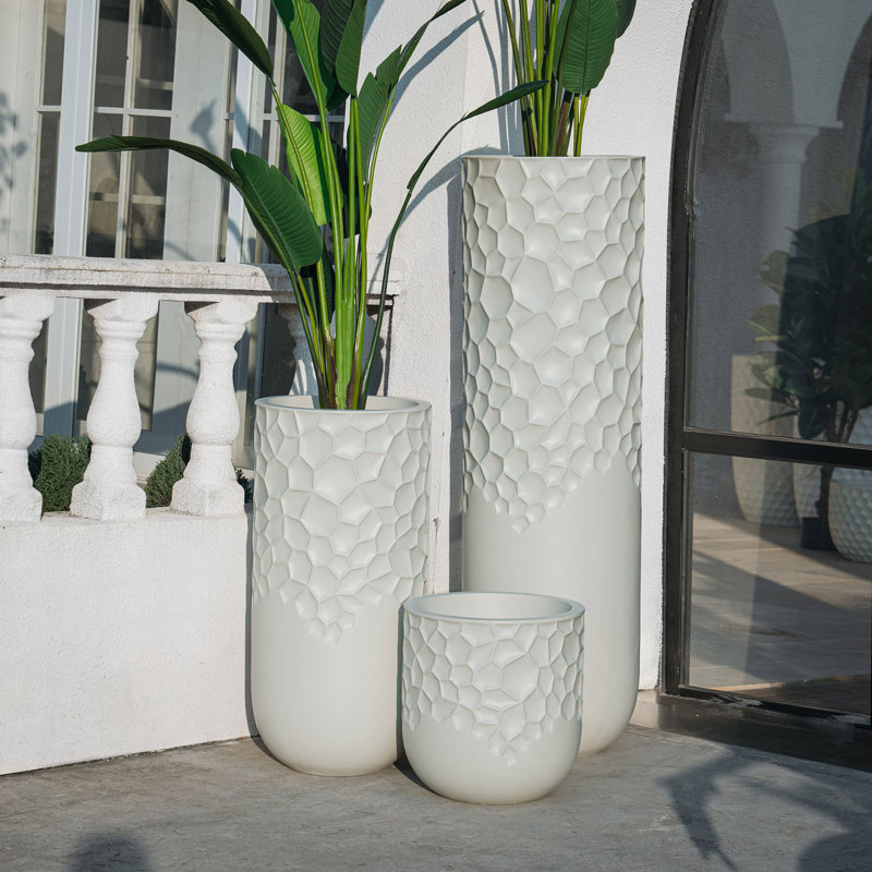 Jardinière Marziah matte de 60 pouces de hauteur, Beige