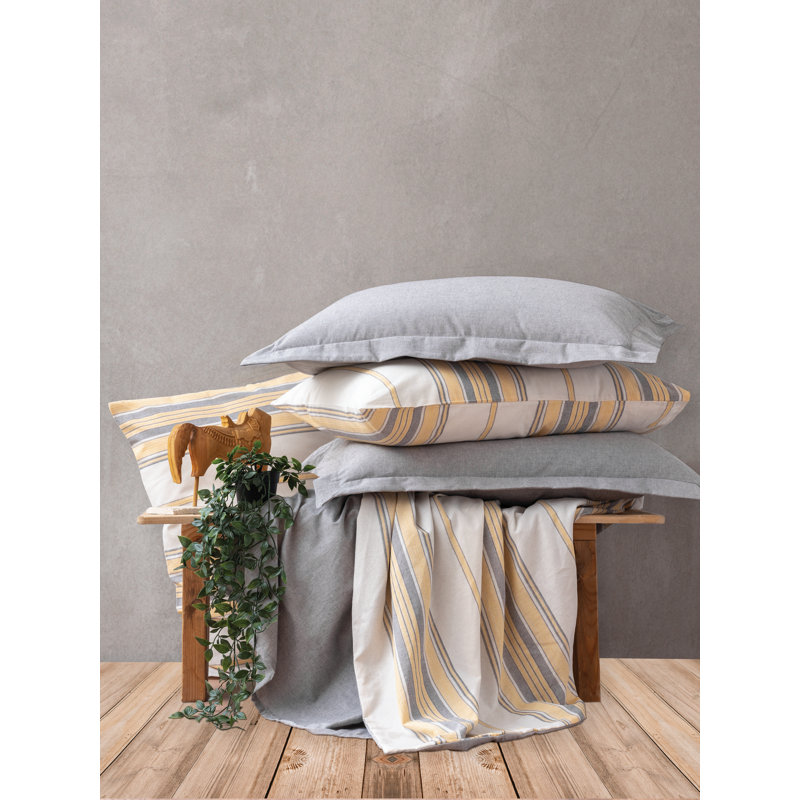 Super King Quilt Cover Set (3 Pieces), Yellow & Grey, 102.4 x 86.6 inches | 50% Cotton & 50% Polyester, 145 Thread Count | Machine Washable, Button Closure Duvet & Envelope Pillowcases, Stylish & Comfortable Bedding