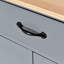Îlot de cuisine à roulettes avec plateau en bois massif et roulettes verrouillables, largeur 138 cm, placard à 4 portes et deux tiroirs, étagère à épices, porte-serviettes (gris bleu)-92038644-92038645