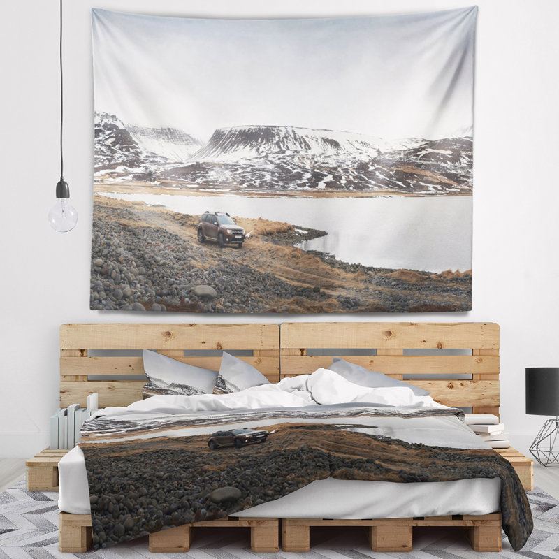 Tapisserie «Landscape SUV Road Trip Adventure», H 78 po x l 92 po