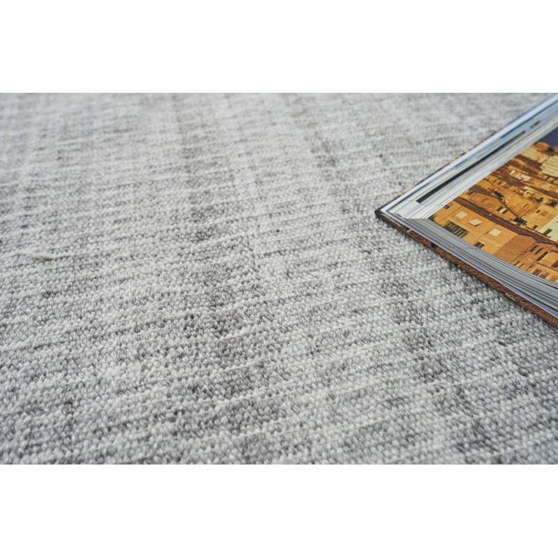 Florence Geometric Area Rug in Gray, Rectangle 6' x 9'