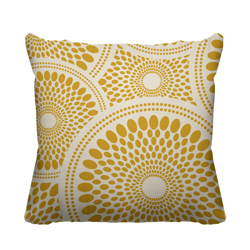 Coussin décoratif intérieur / extérieur Pierson Tribal Abstract, L 17 po x H 17 po, Jaune