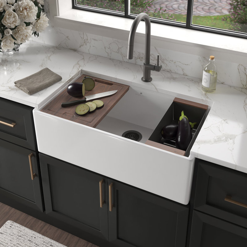Dreamer Concierge 33 in White with Cutting Board
