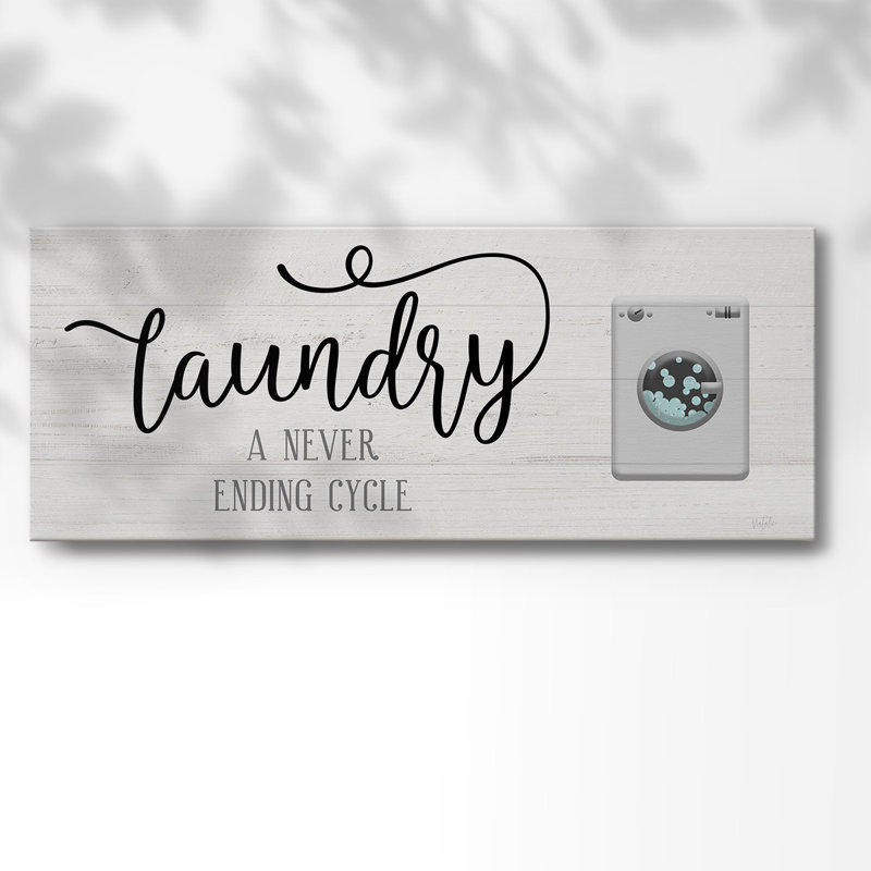 «Never Ending Laundry», art textuel panoramique sur toile tendue, H 24 po x l 60 po x P 1,5 po