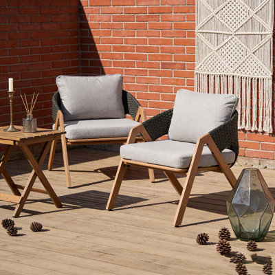Chaise de patio avec coussins