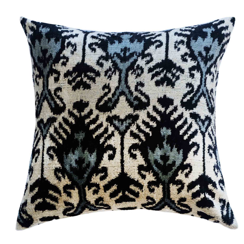 Coussin en soie Kara, 20" x 20", Black/White Abstract 3