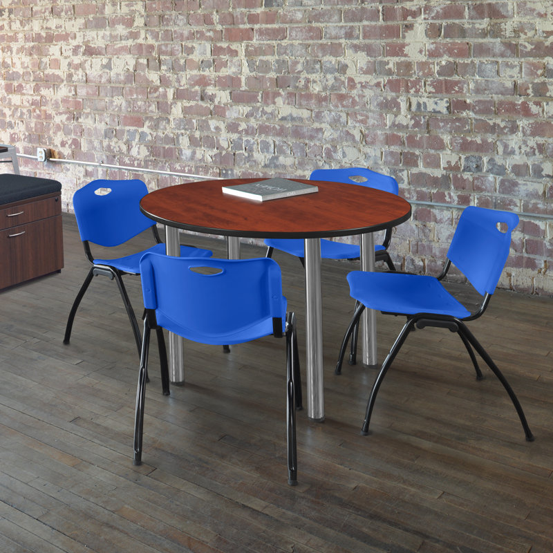 Plateau de table Kee, 4 chaises empilables, Bourgogne, Cherry/Chrome, 29" H x 48" W x 48" D