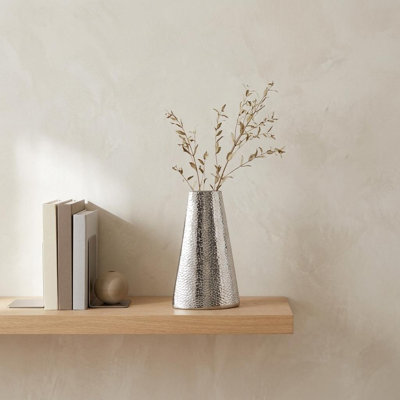 HomeRoots Aluminum Table Vase