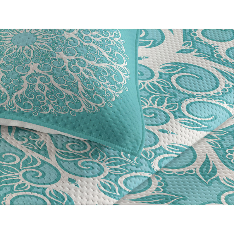Traditional Polyester Coverlet