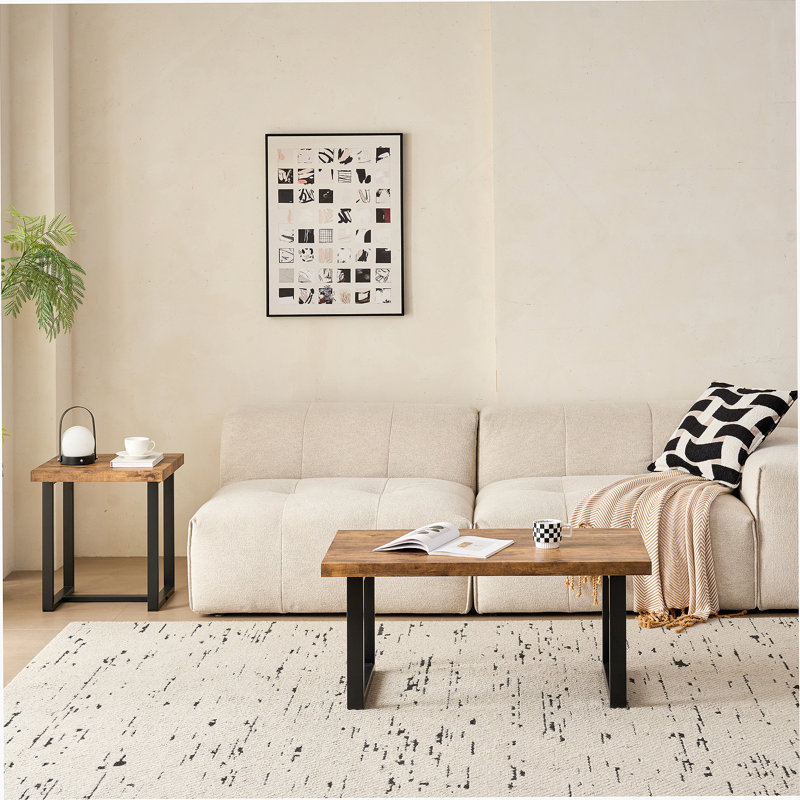 Petite table basse avec pieds en métal