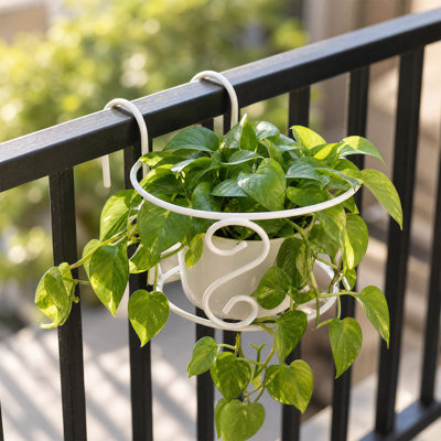 European-Style Wrought Iron Balcony Railing Planter Rack And Hanging Railing Flower Stand Balcony-Mounted Planter And Round Wall-Mounted Flower Pot Holders