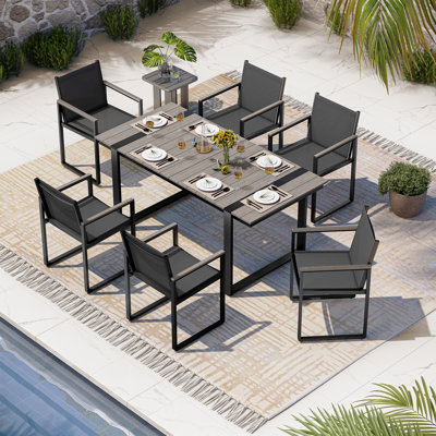 Table de salle à manger d'extérieur rectangulaire pour 6 personnes de 118 cm (46,5 po) avec plateau imitation bois et trou pour parasol