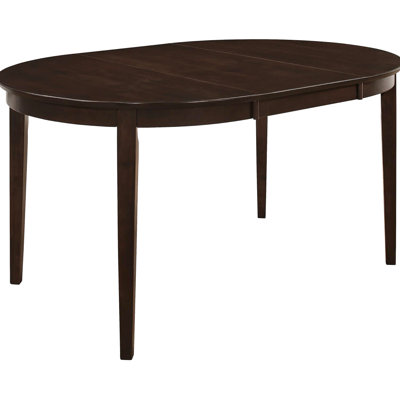 Cappuccino classique avec table ovale