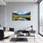 Paysage et nature Ruisseau de montagne avec reflets de fleurs sauvages-243477789