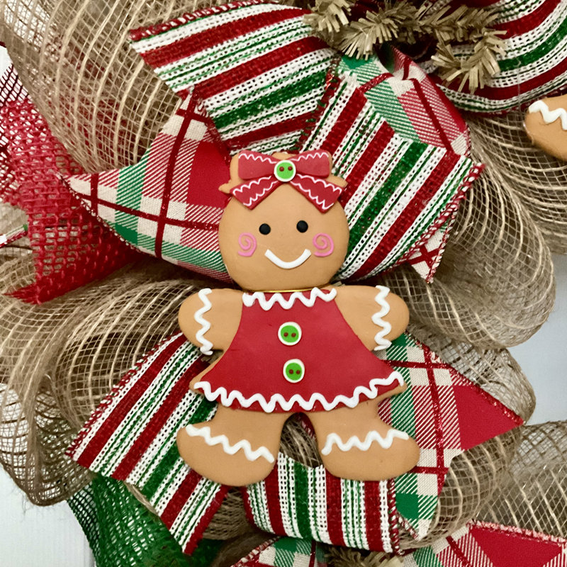 Christmas Wreath with Gingerbread Men, 24 Inch