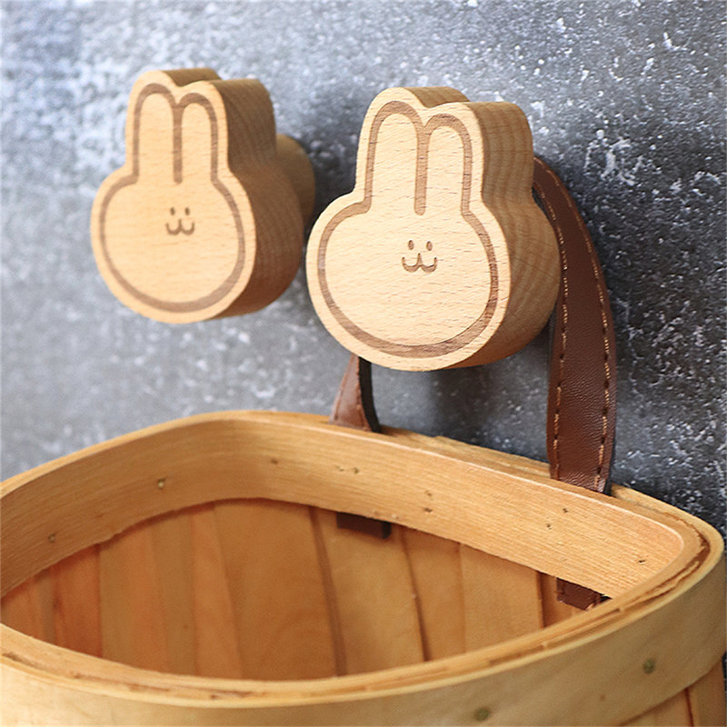 Crochets en bois pour animaux