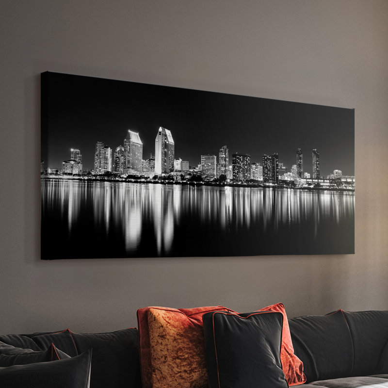 San Diego Lights- Toile tendue avec châssis - Prêt à être accroché, H 20 po x l 40 po