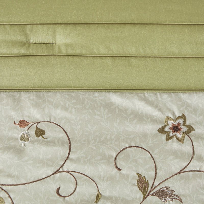 Édredon pour très grand lit 7 pièces - Élégants motifs de broderie garnis d'édredon, de taies décoratives, d'oreillers, de jupe de lit lavables et froissables