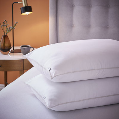 Silentnight Luxury Finish Warm And Cosy Pillow