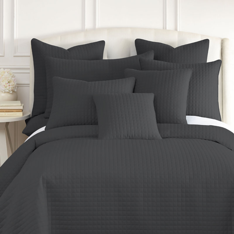 Ensemble de 2 taies décoratives matelassées à motif carré en microfibre à bords carrés passepoilées Southano Fine Linens, lot de 2, 20 po x 36 po, ardoise