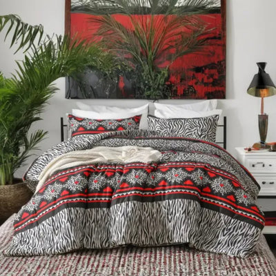 Ensemble de courtepointe bohémien à motif zébré et tribal 2 pièces (taille simple) - Literie rouge vif / noir / blanc avec taie décorative