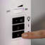 Foyer électrique autoportant de 18 po, blanc, 750 W / 1 500 W, à température réglable, activité de flamme réaliste, protection contre la surchauffe, image de 160 à 215 pieds carrés,