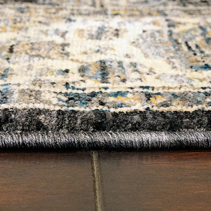 Ngo Oriental Indoor Rug, Rectangle 2' x 3'5"