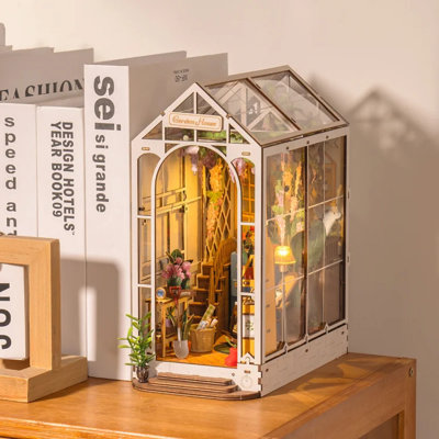 DIY 3D Book Nook Kit Flower House 176pcs