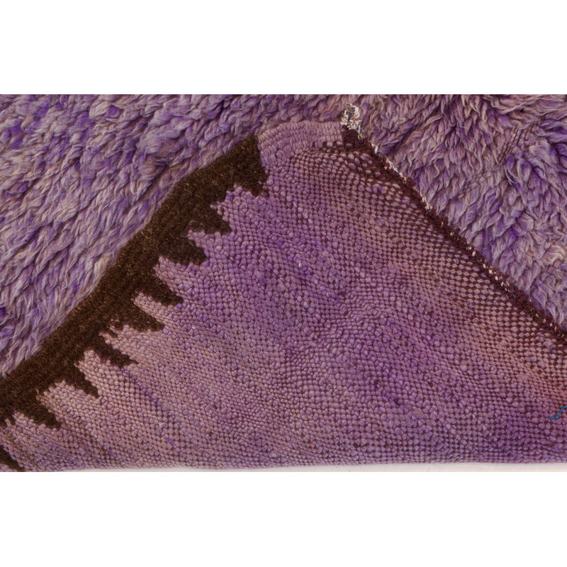 Tapis mauve en laine tissé à la main vintage rétro Mid-20Th Century 4 pi 10 po x 8 pi 7 po