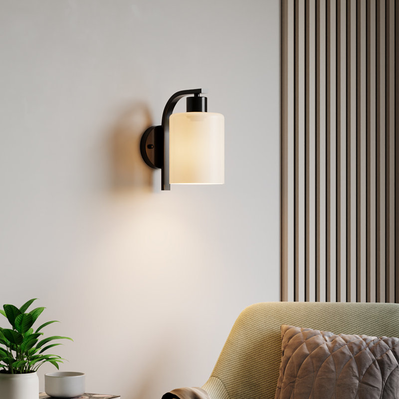 Iron Wallchiere