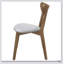 Ensemble de chaises de salle à manger à dossier courbé brun clair et châtaignier, confortable et élégant pour les intérieurs modernes et traditionnels