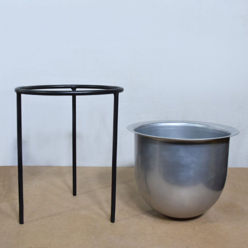 Pot à fleurs en métal, Argent