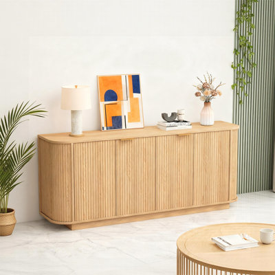 Buffet avec tablettes réglables