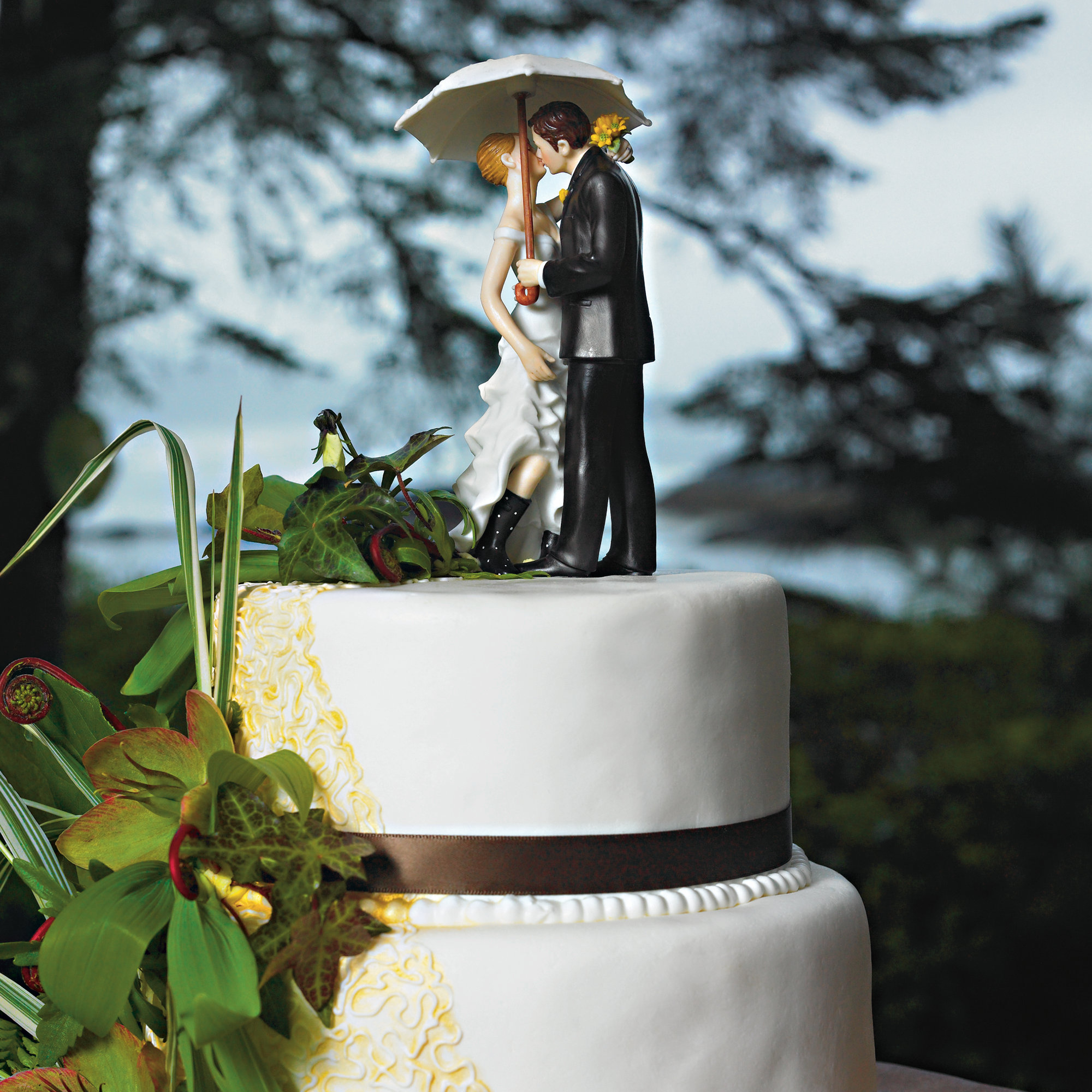 Custom Couple Names Wedding Cake Topper Style 1 - Letterfy