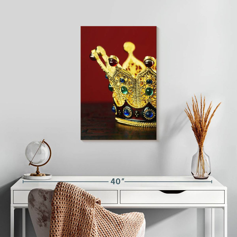 Couronne royale Kerner, H 24 po x l 16 po
