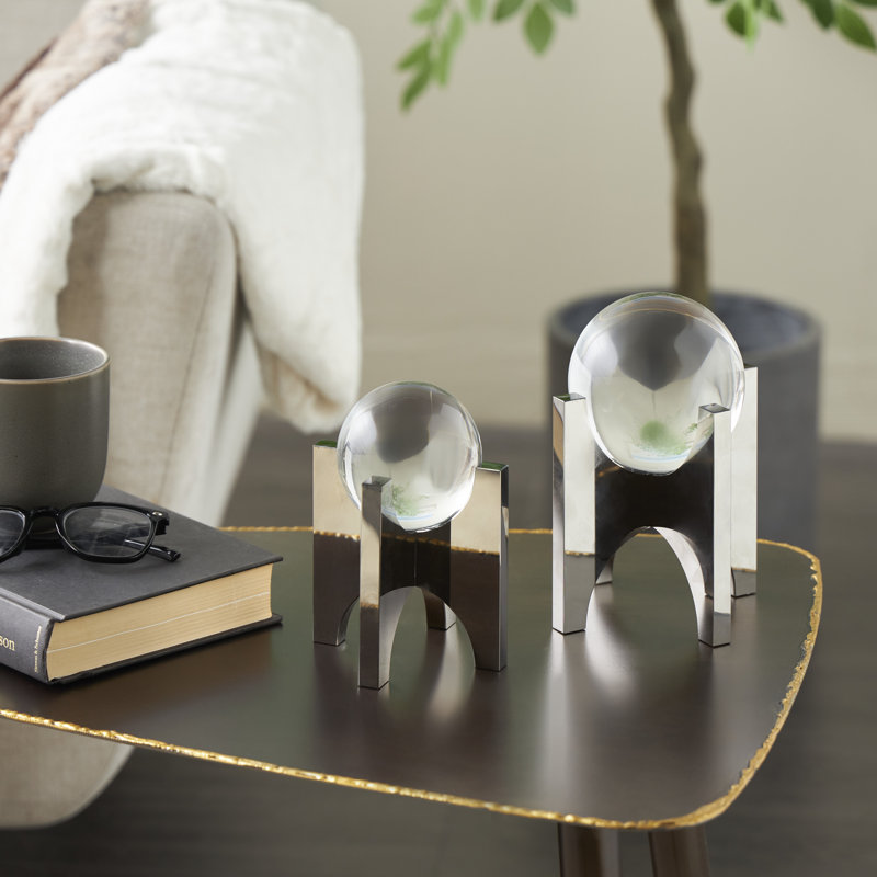 Ensemble de sculpture géométrique en argent avec support en forme de X Bretten