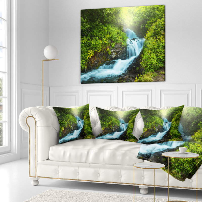Coussin décoratif paysage imprimé ruisseau dans la forêt tropicale, 16 po x 1 po, Coussin décoratif