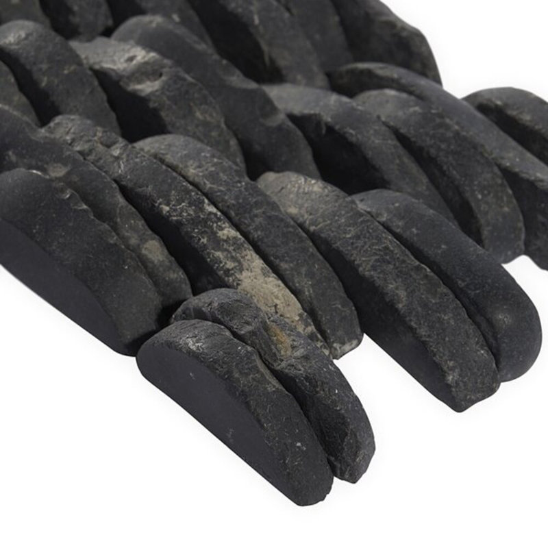 Nature Stacked Lovina Pebble Mosaic Tile, Black