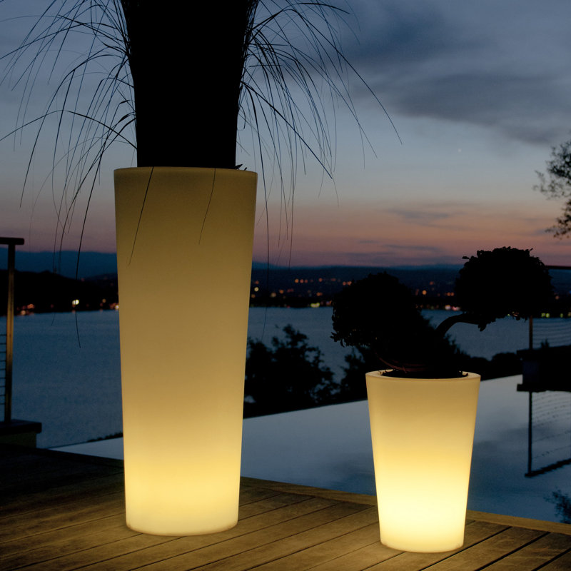 Tango Battery Powered Integrated LED Color Changing Outdoor Floor Lamp, 43.3" H x 17.7" W x 17.7" D