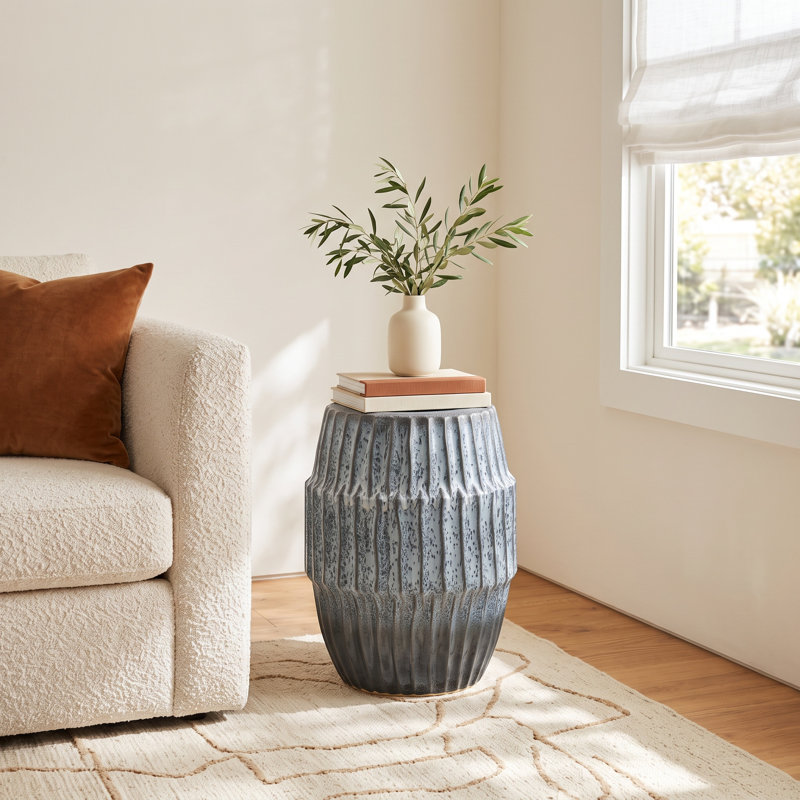 Waneka Top End Table, Blue Ombre
