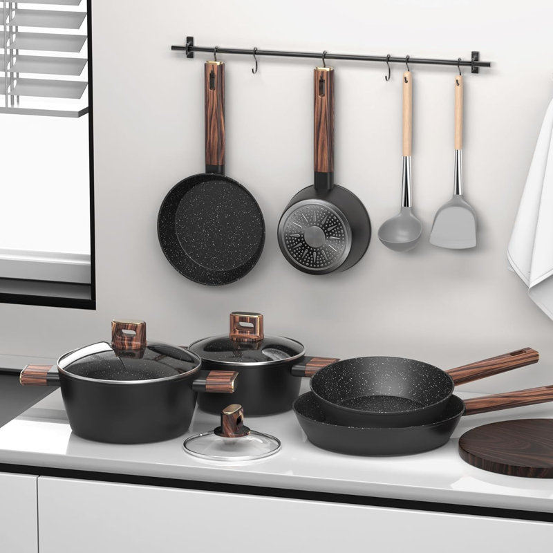 batterie de cuisine de 17 pièces